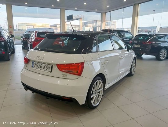 Audi A1   Attraction 1.0 TFSI 70kW Sportback - 