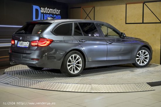 BMW Serie 3   320d Touring - 