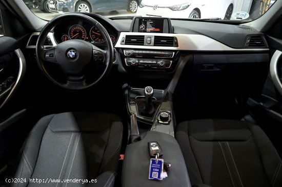 BMW Serie 3   320d Touring - 