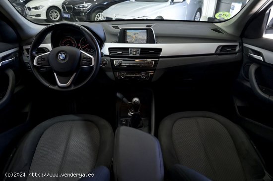 BMW X1   sDrive18d - 