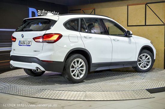 BMW X1   sDrive18dA Business - 