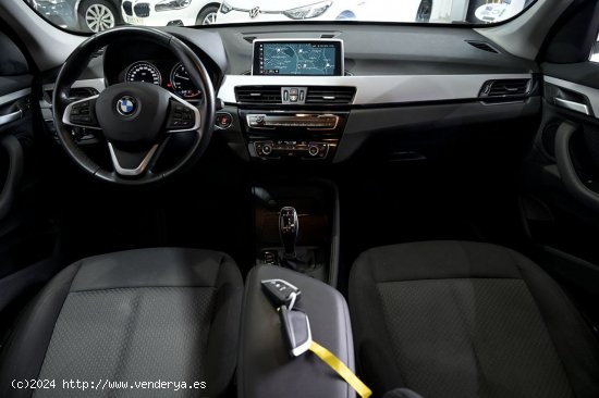 BMW X1   sDrive18dA Business - 