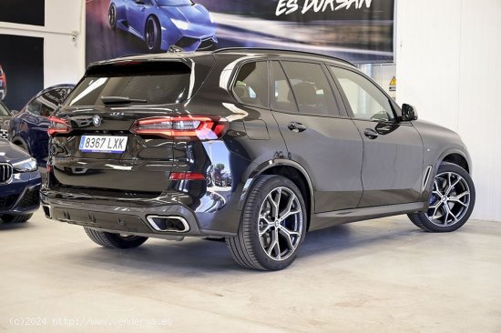 BMW X5   M50i - 