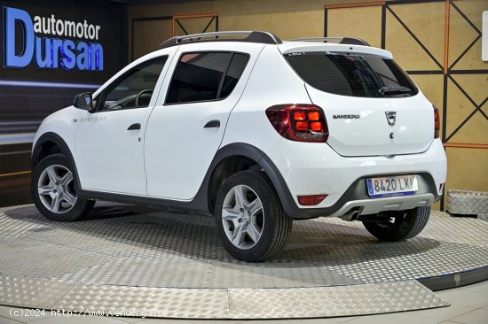 Dacia Sandero   Stepway Essential TCe 1.0 74kW 100CV - 