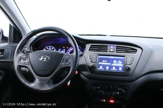 Hyundai i20   1.0 TGDI 74kW 100CV Tecno LE - 