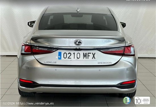 Lexus ES  2.5 300h Premium - 