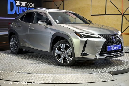 Lexus UX   300e Executive - 