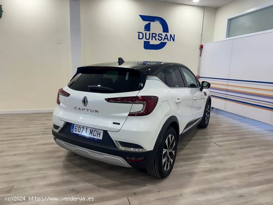 Renault Captur   techno ETech full hybr.105 kW145CV - 