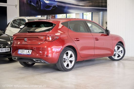 Seat Leon   2.0 TDI 110kW DSG7 SS FR - 