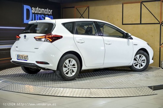 Toyota Auris   1.8 140H Hybrid Active - 