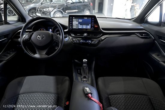 Toyota C-HR   1.8 125H Active - 