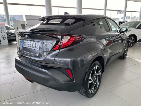 Toyota C-HR  125h Advance Connect - 