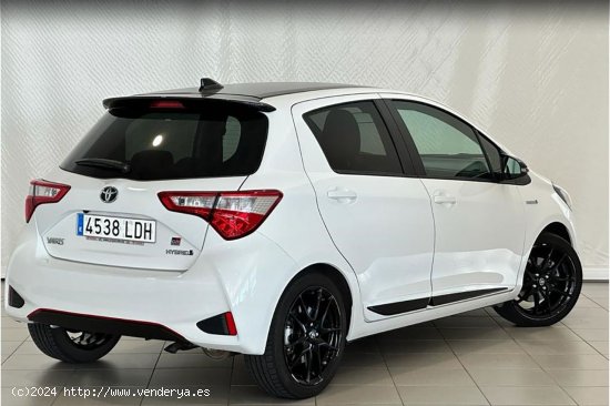 Toyota Yaris  100H 1.5 GR-Sport - 