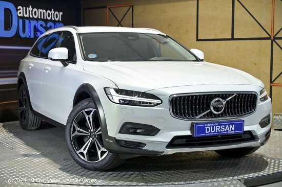 Volvo V90 Cross Country   2.0 B4 D AWD Auto - 