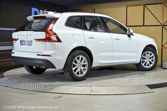 Volvo XC-60   2.0 D4 Momentum Auto - 