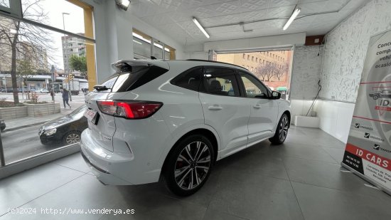 Ford Kuga ST-Line X Hybrid - Sabadell