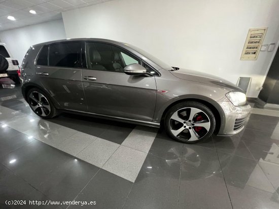 Volkswagen Golf GTI Performance DSG - Sabadell