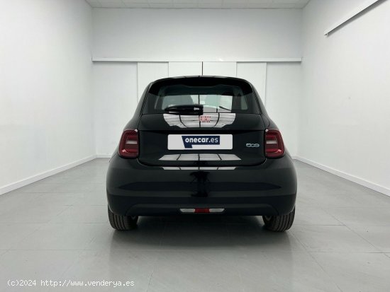 Fiat 500 BEV 42KWH RED 118CV 3P - Malaga