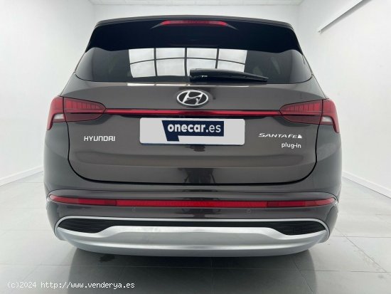 Hyundai Santa Fe 1.6 TGDI PHEV STYLE AUTO 4WD 265CV 5P 7 PLAZAS - Malaga