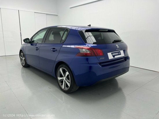 Peugeot 308 1.5 BLUEHDI STYLE 130CV 5P - Malaga