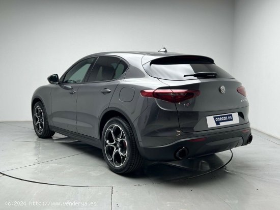 Alfa Romeo Stelvio 2.2 JTDM SPRINT AT8 Q4 190CV 5P - Malaga