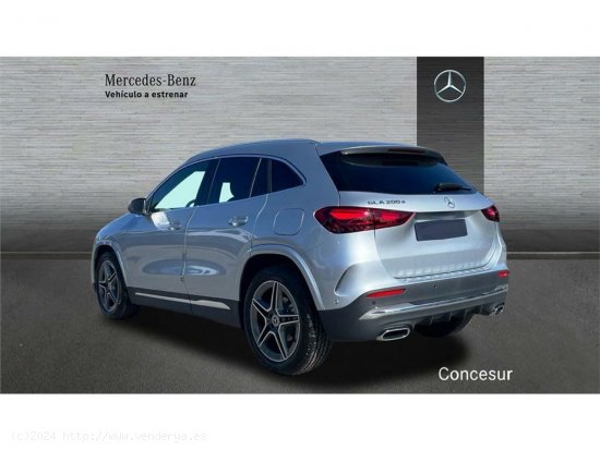 Mercedes GLA GLA 200 D - Pinto