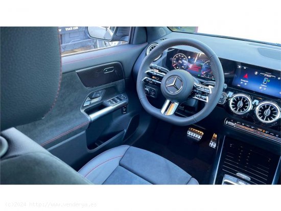 Mercedes GLA GLA 200 D - Pinto