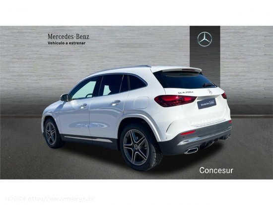 Mercedes GLA GLA 200 D - Pinto