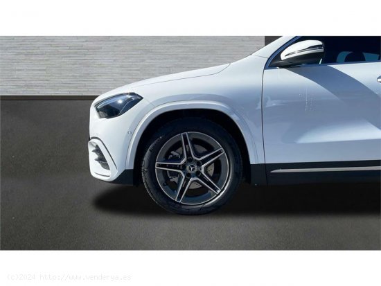 Mercedes GLA GLA 200 D 4MATIC - Pinto