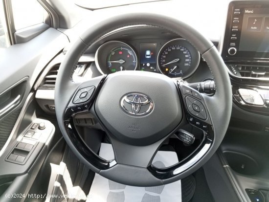 Toyota C-HR 1.8 125H Active - Telde