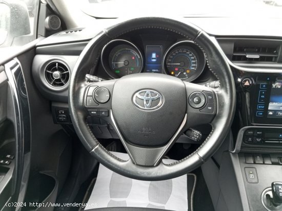 Toyota Auris 1.8 140H Active Touring Sports - Telde