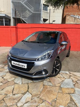 Peugeot 208 5P Tech Edit. PureTech EAT6 81KW (110CV) - Sabadell