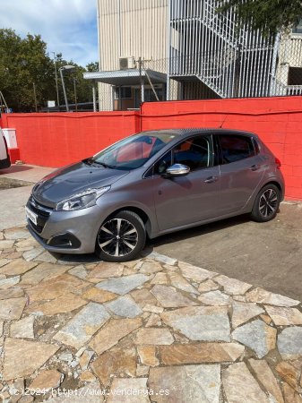 Peugeot 208 5P Tech Edit. PureTech EAT6 81KW (110CV) - Sabadell