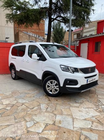 Peugeot Rifter Allure Pack Long BlueHDi 96kW 7 plazas - Blanes