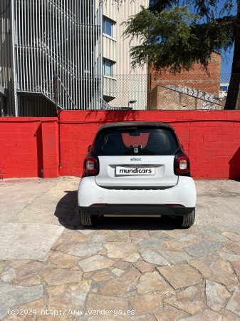 Smart Fortwo 1.0 52kW (71CV) S/S COUPE - Sabadell