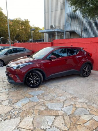 Toyota C-HR 1.8 125H Advance - Sabadell