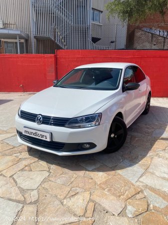 Volkswagen Jetta 1.2 TSI 105cv Advance Bluemotion Tech - Blanes