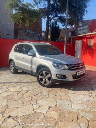 Volkswagen Tiguan 2.0 TDI 140cv DSG 4Motion Sport BMT - Sabadell