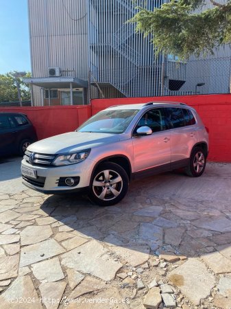 Volkswagen Tiguan 2.0 TDI 140cv DSG 4Motion Sport BMT - Sabadell