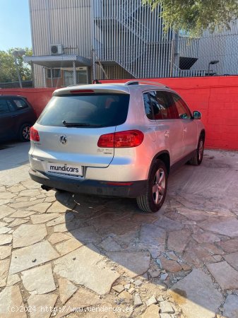 Volkswagen Tiguan 2.0 TDI 140cv DSG 4Motion Sport BMT - Sabadell