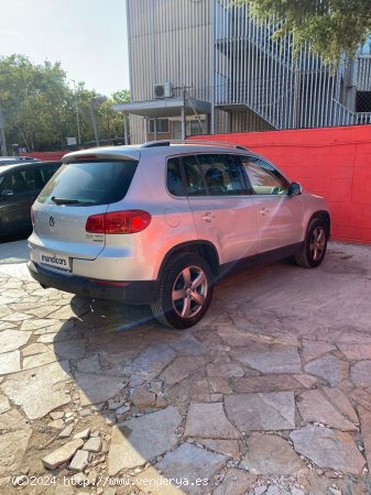 Volkswagen Tiguan 2.0 TDI 140cv DSG 4Motion Sport BMT - Sabadell