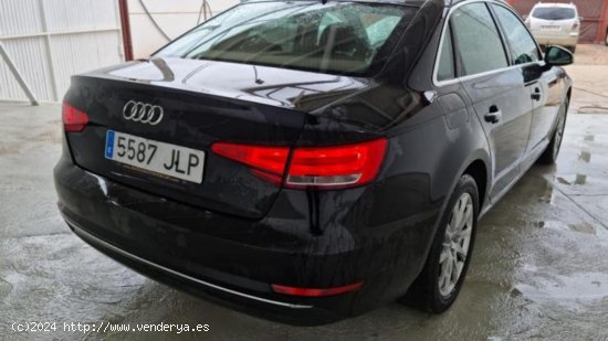 Audi A4 2.0 150CV AUTOMATICO S-TRONIC - Badajoz