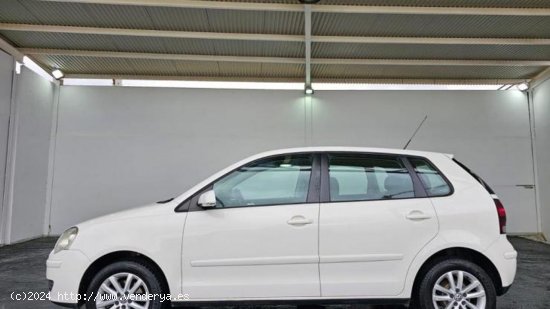 Volkswagen Polo 1400TDI 80CV  ESTA NUEVO - Badajoz