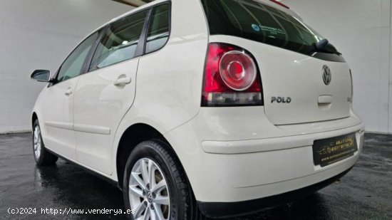 Volkswagen Polo 1400TDI 80CV  ESTA NUEVO - Badajoz