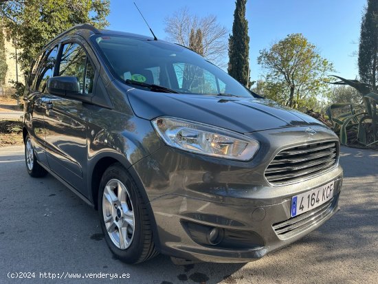 Ford Tourneo Courier 1.5 TDCI 95cv - Les Franqueses