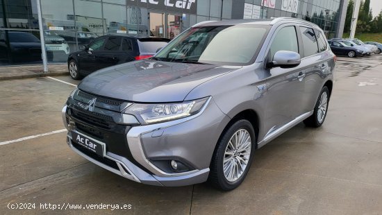 Mitsubishi Outlander 2.4 PHEV Motion Auto 4WD - Alcalá de Henares