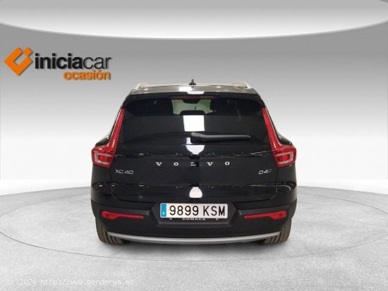 Volvo XC40 2.0 D4 AWD Momentum Auto - Málaga