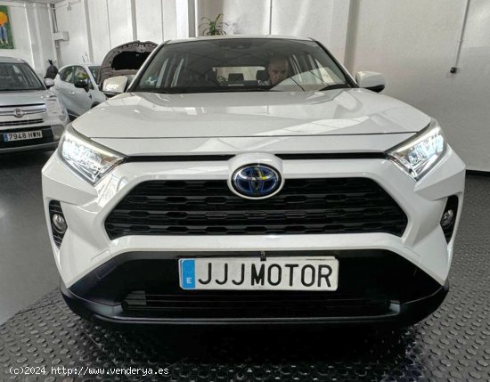 Toyota Rav4 Hybrid 4x4 Business - 