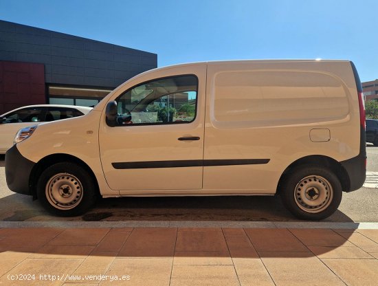 Renault Kangoo Furgón PROFESIONAL 1.5 dCi 75CV.  FURGÓN E6 MUY BUEN ESTADO - Mollet