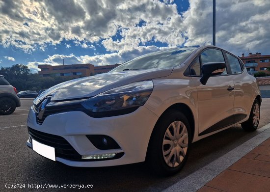 Renault Clio 4 BUSINESS TCE 75CV.  MUY BUEN ESTADO - Mollet